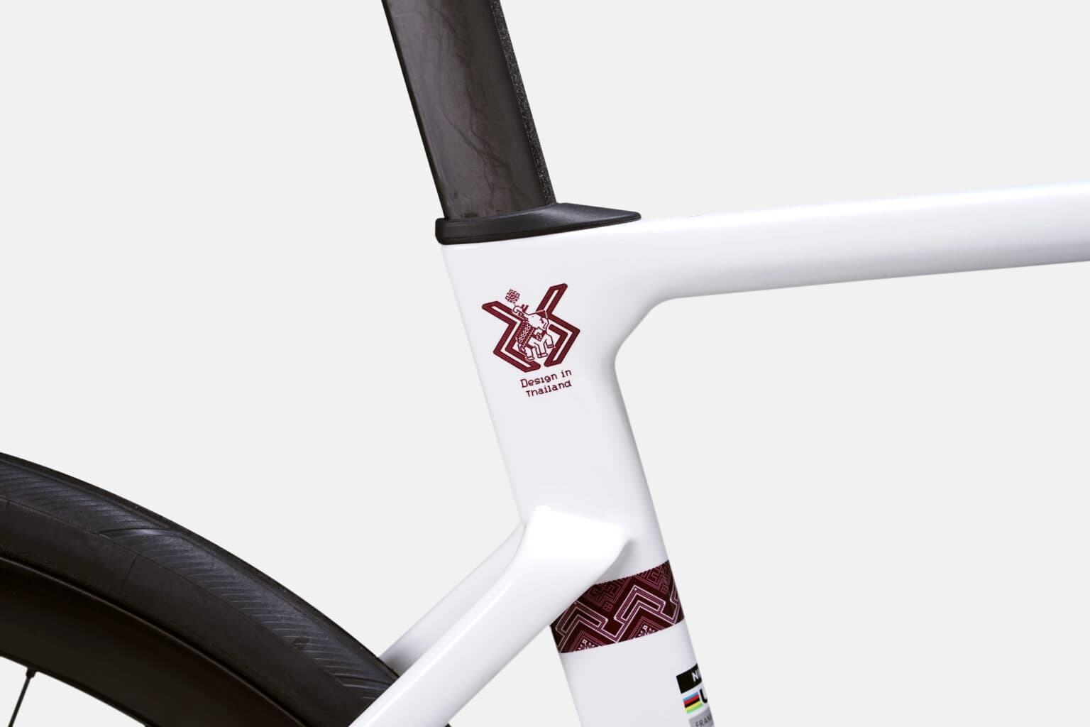 NICH LEGEND 4 — Light & Robust